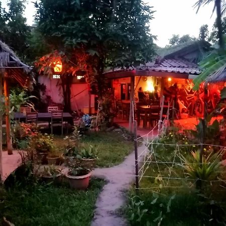 Tortuga Guesthouse 贡布 外观 照片