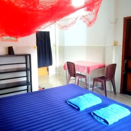 Tortuga Guesthouse 贡布 外观 照片