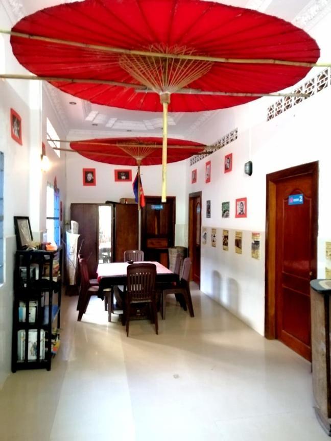 Tortuga Guesthouse 贡布 外观 照片