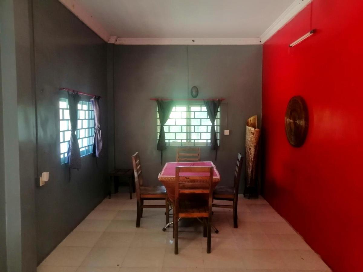 Tortuga Guesthouse 贡布 外观 照片