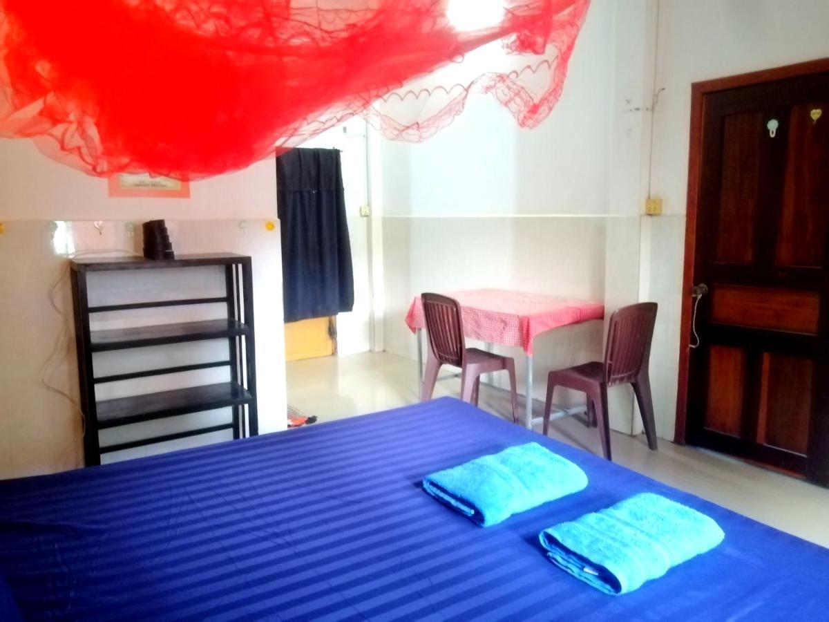 Tortuga Guesthouse 贡布 外观 照片