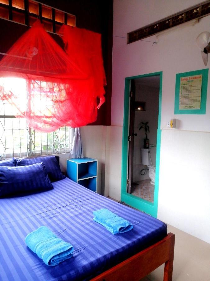 Tortuga Guesthouse 贡布 外观 照片