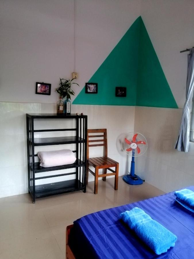 Tortuga Guesthouse 贡布 外观 照片