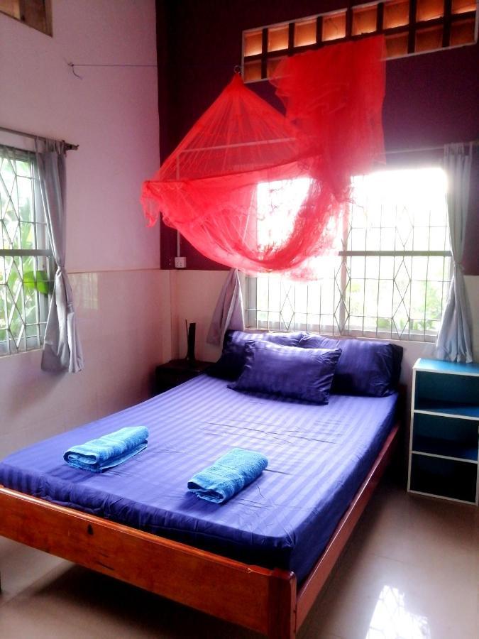 Tortuga Guesthouse 贡布 外观 照片